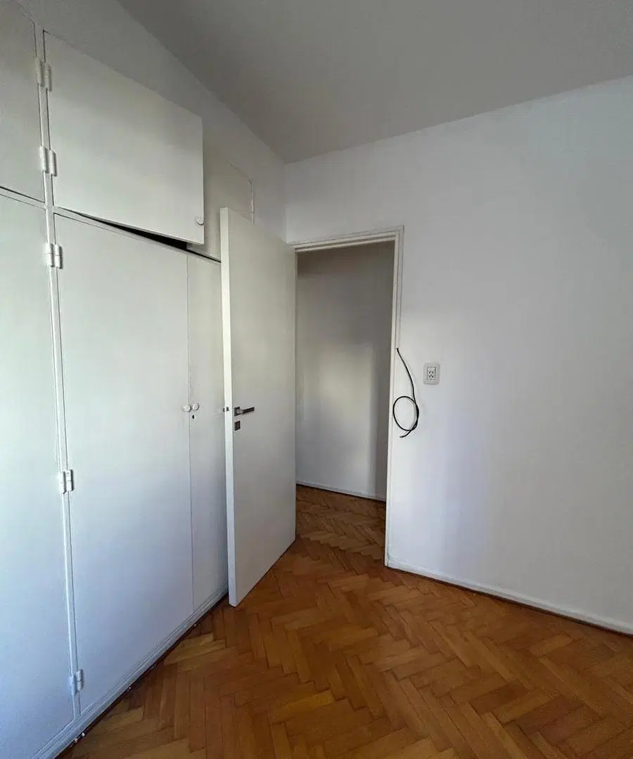 Departamento en Alquiler. Dos ambientes. Belgrano 5