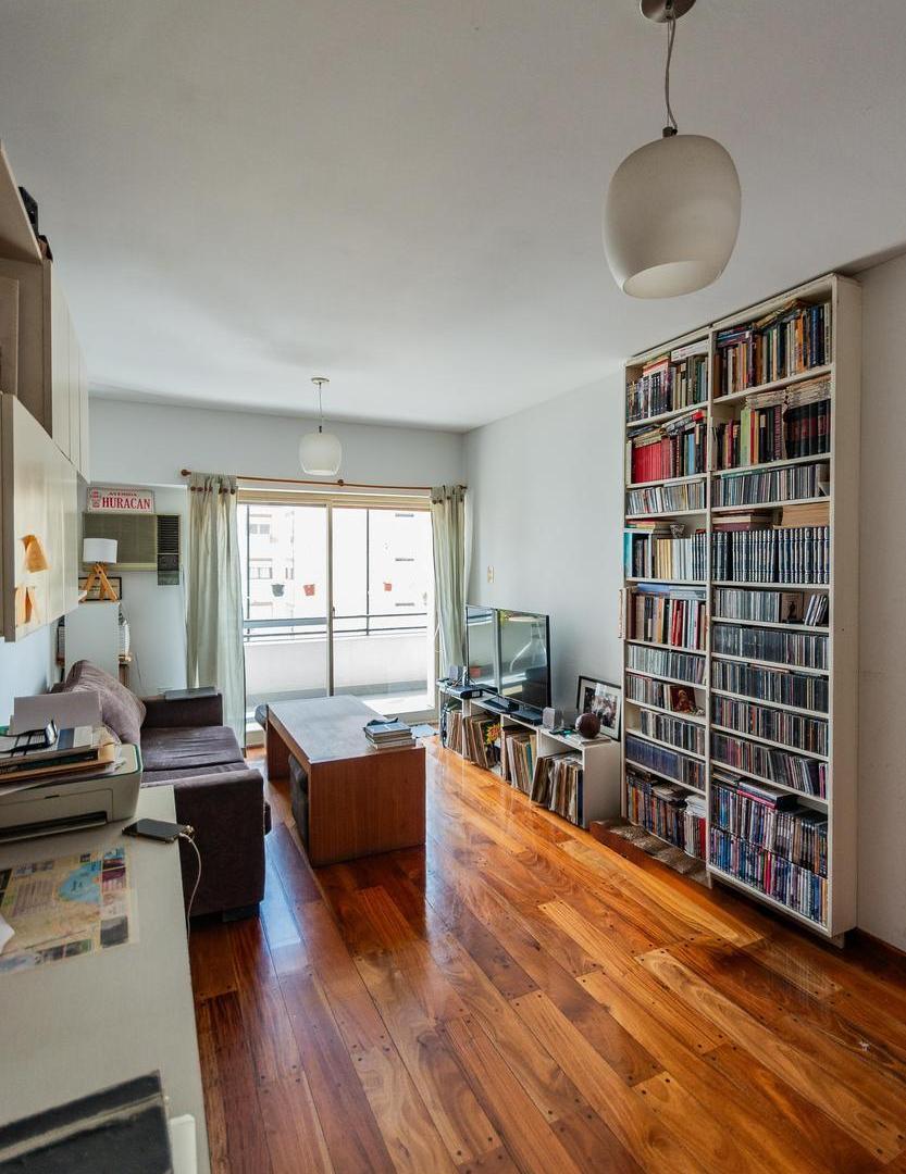 Foto de Departamento semipiso dos ambientes. Al frente. Con Balcón. Villa Crespo, imagen 4