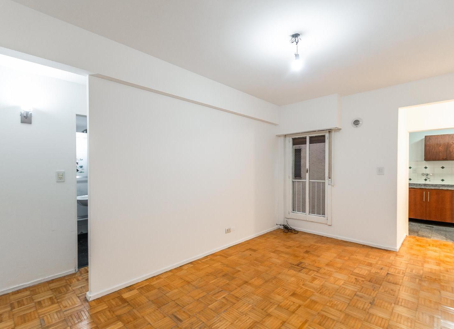 Foto de Departamento en Alquiler. Dos ambientes. Almagro, imagen 1