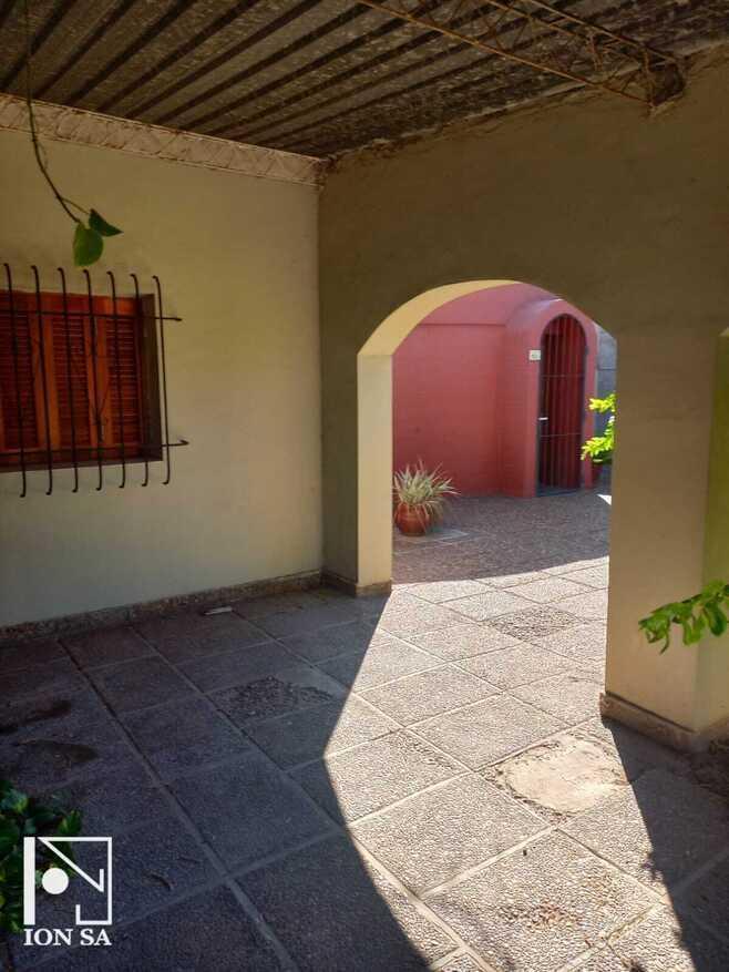 Casa en Venta 2 Dorm. 5