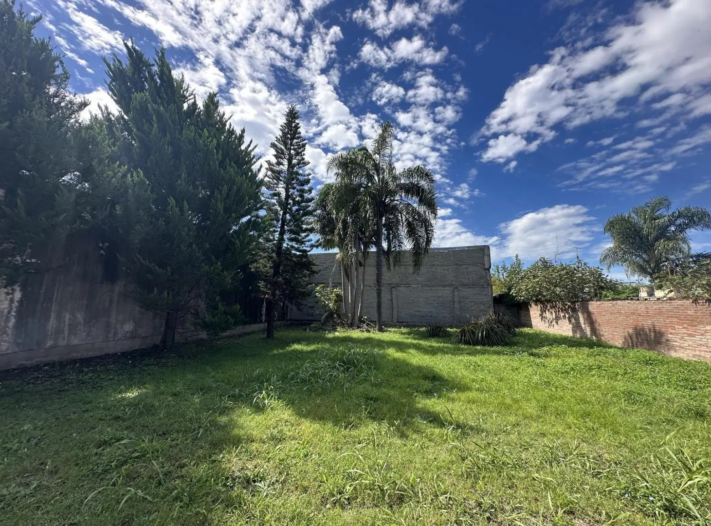 Terreno en Barrio Sarmiento 4