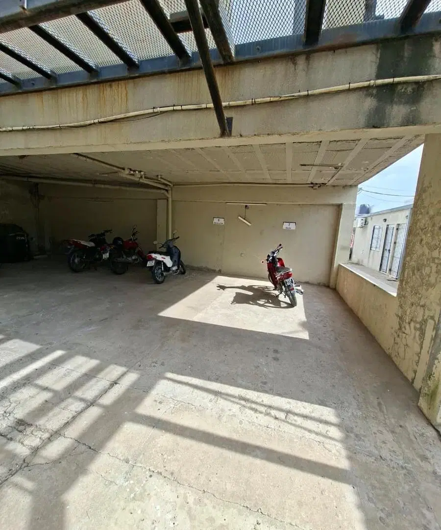 Venta Dpto. 2 dormitorios con renta 4