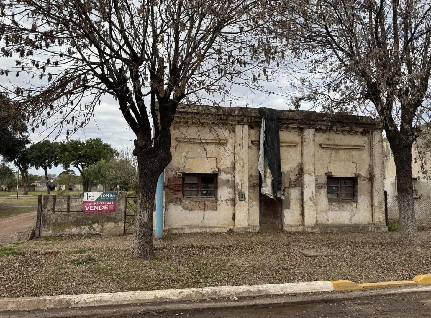 Terreno con propiedad 3