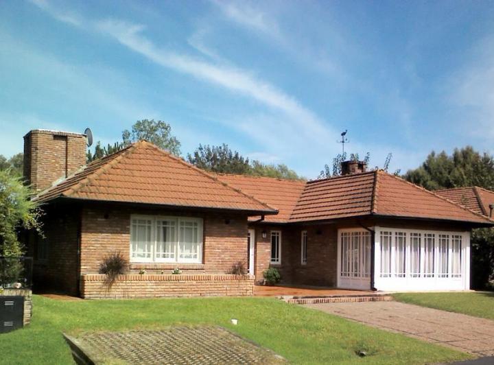 Alquiler casa amoblada en Los Cardales Country Club 1