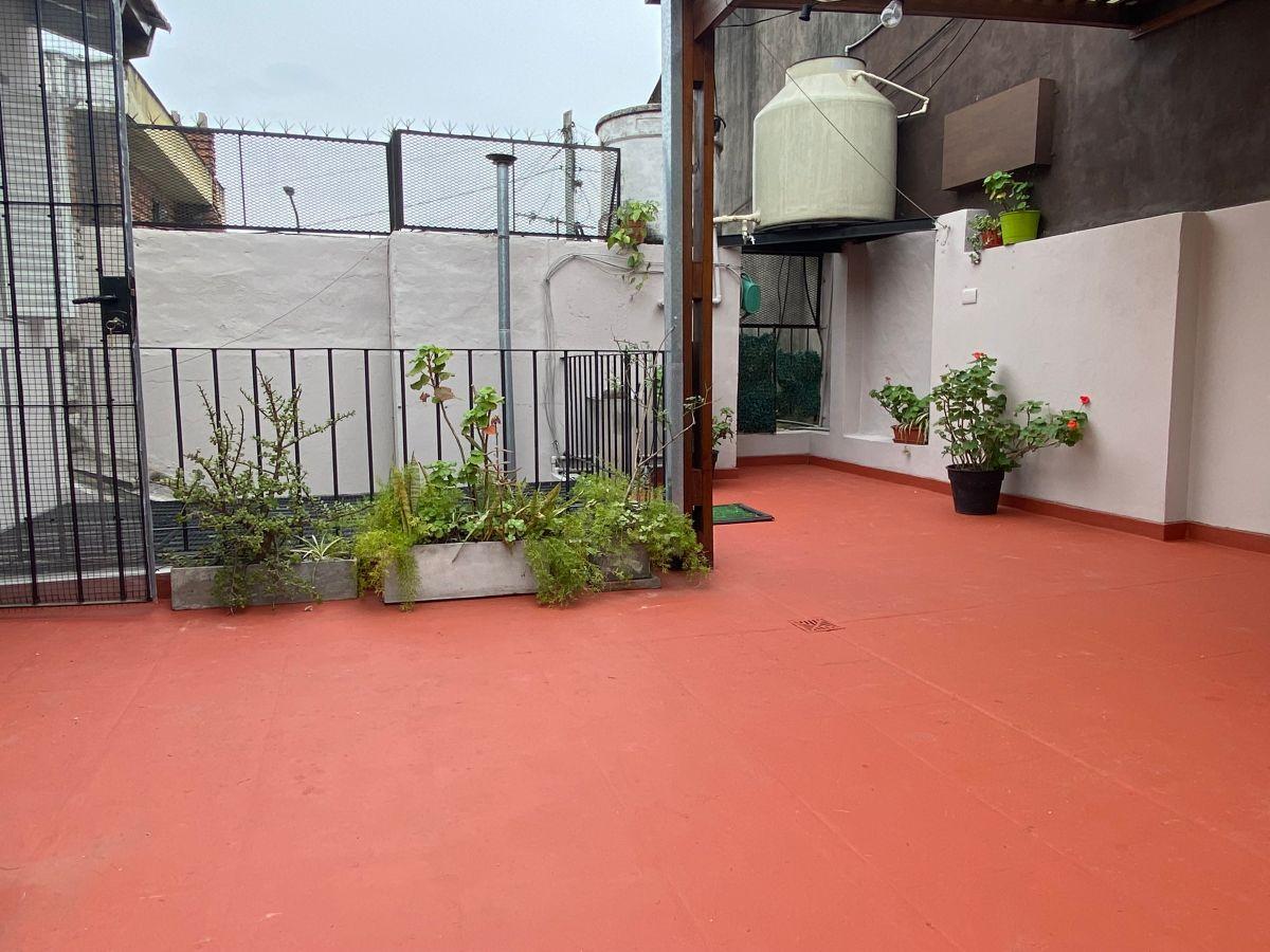 Foto de Ph en Venta de 3 ambientes reciclado, terraza y patio, sin expensas en, imagen 3