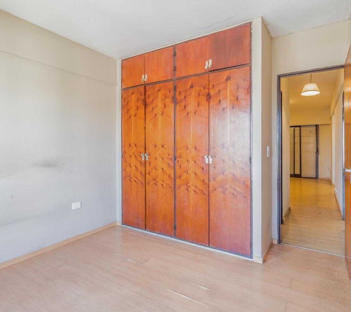 Departamento · 2 Ambientes · Cochera · San Lorenzo 2500 · San Martin 5