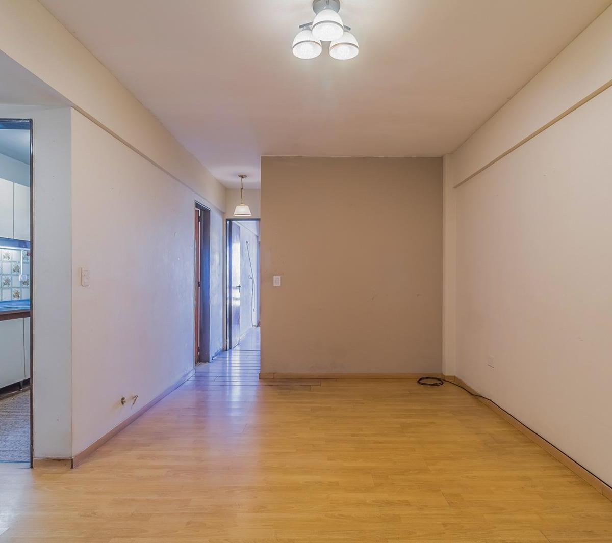 Departamento · 2 Ambientes · Cochera · San Lorenzo 2500 · San Martin 3
