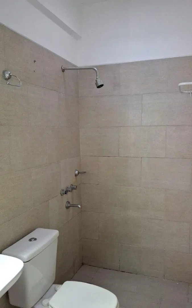 Alquiler – Dos Ambientes en Planta Alta con Terraza, Castelar 5