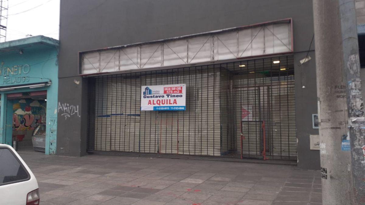 Foto de SE ALQUILA ÁMPLIO LOCAL DONDE FUNCIONÓ IMPORTANTE ENTIDAD BANCARIA, imagen 3