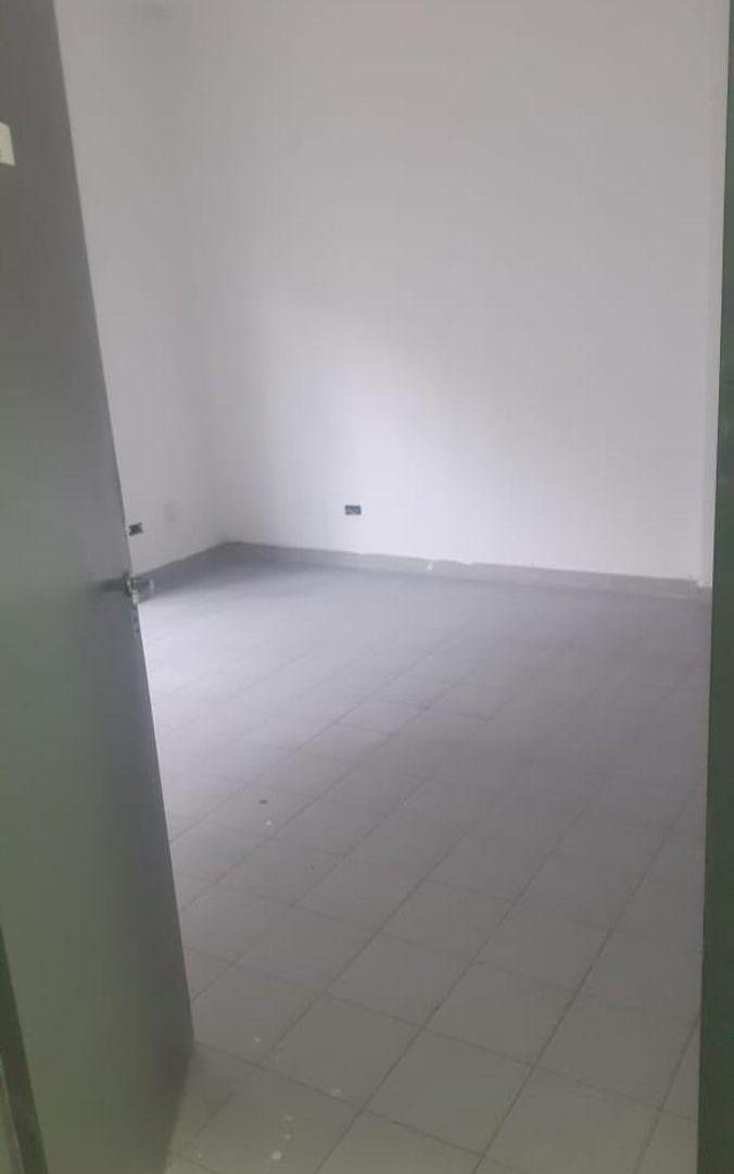 Foto de Edificio de 4 Plantas a 3 Cuadras de Los Tribunales de Morón Ideal Uso, imagen 3