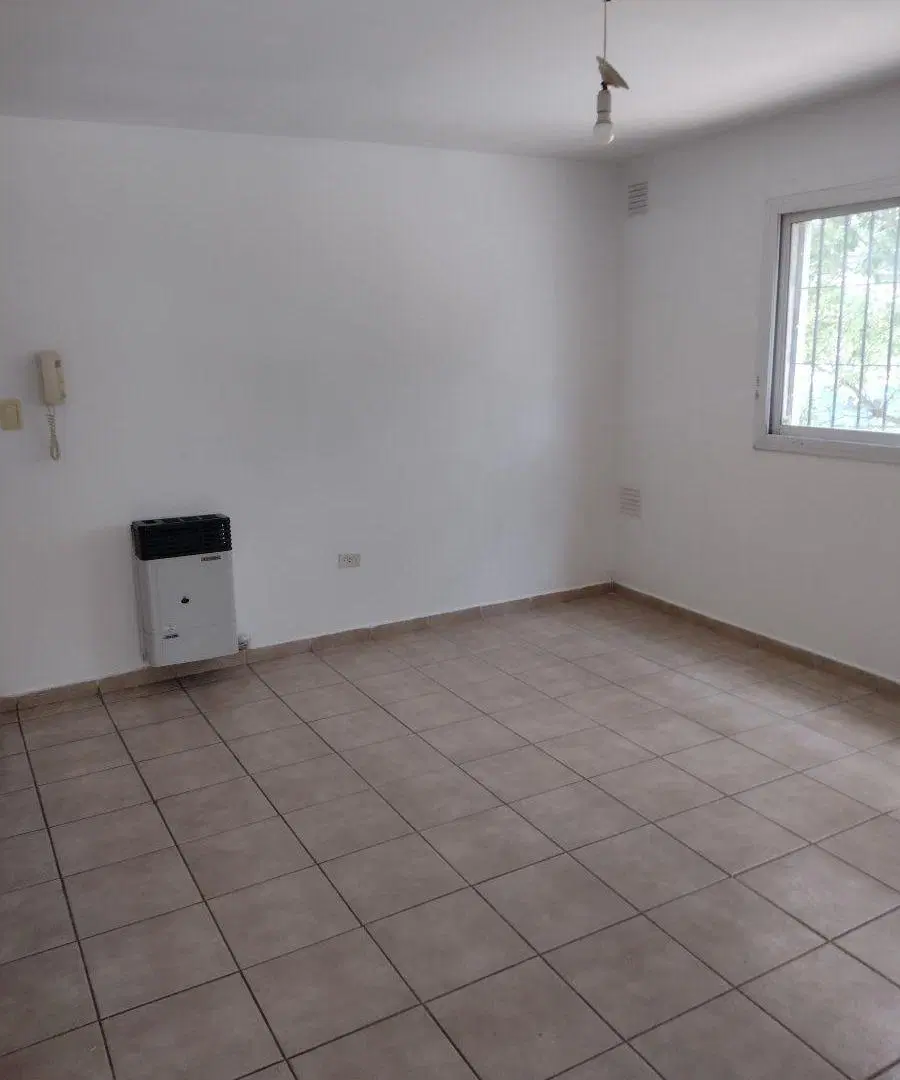DEPARTAMENTO DE 1 DORMITORIO EN AV PATRIA Y BUCHARDO 1