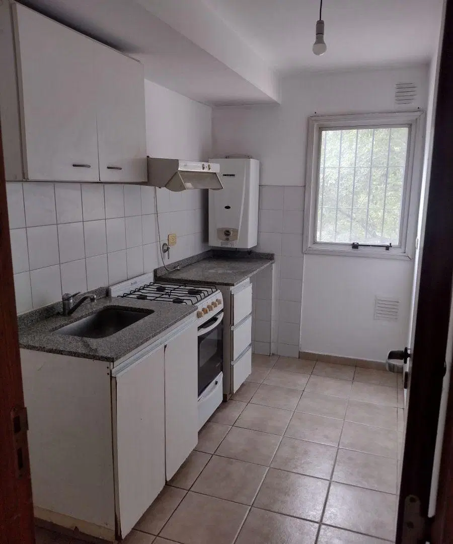DEPARTAMENTO DE 1 DORMITORIO EN AV PATRIA Y BUCHARDO 3