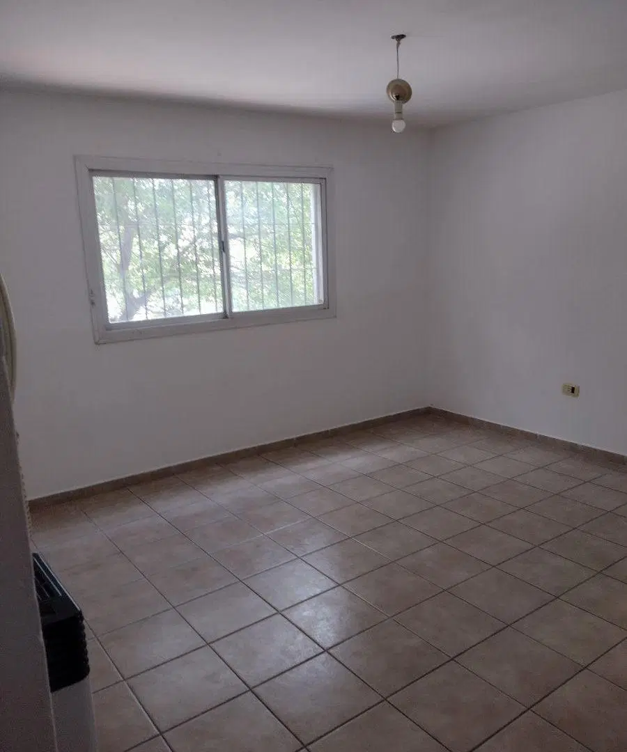 DEPARTAMENTO DE 1 DORMITORIO EN AV PATRIA Y BUCHARDO 4