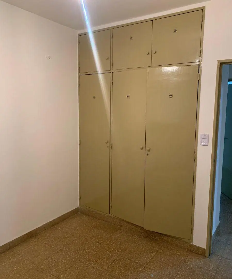 Vendo Departamento 3 Dormitorios en Güemes 4