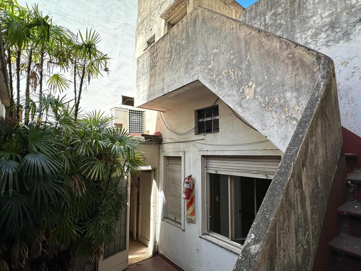 Casa - Deposito en Venta en Balvanera 4