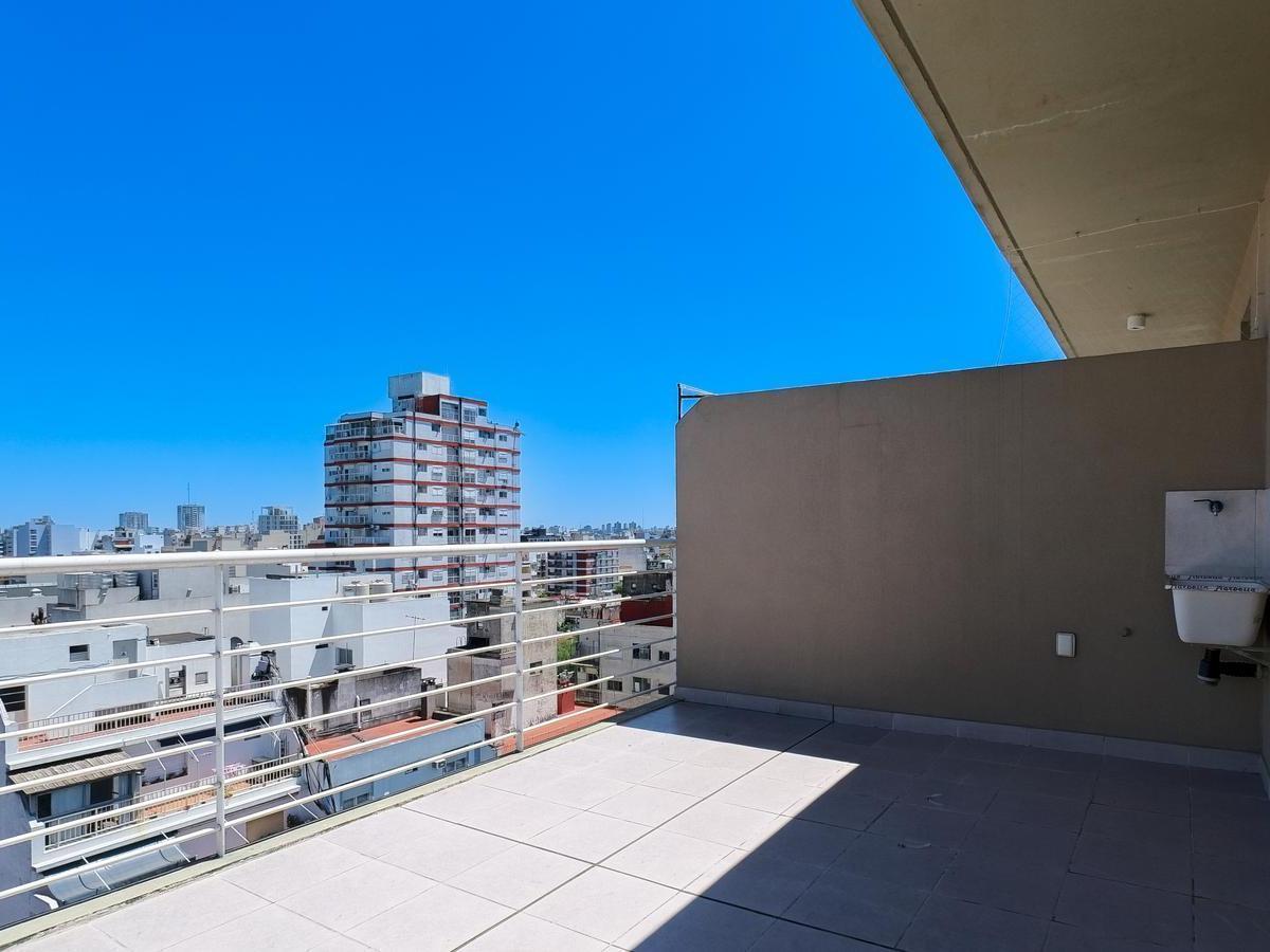 Venta Departamento 2 Ambientes con Balcòn Terraza, Flores. Apto Crèdito! 2