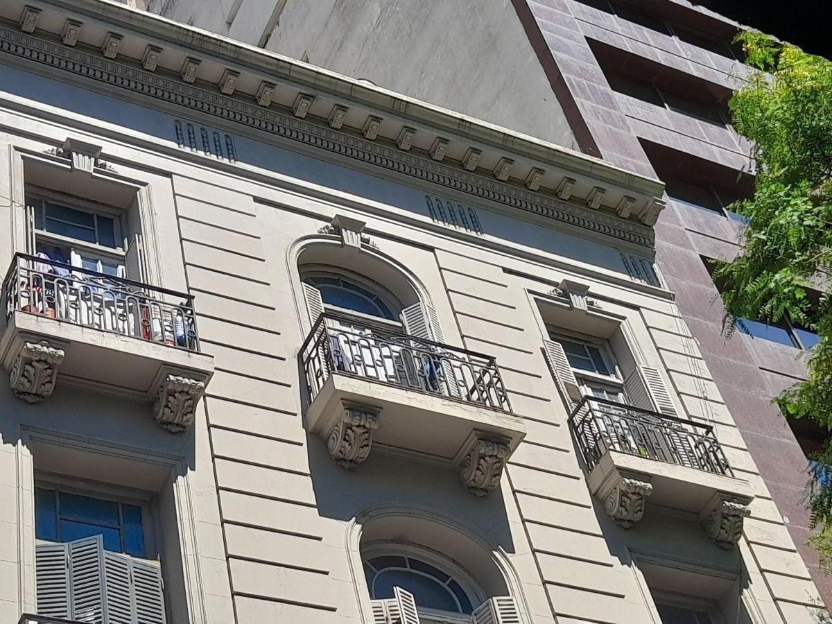 Edificio Comercial en Venta en San Nicolas 3