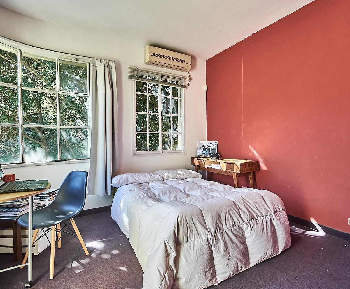 Venta * Chacarita * Casa en Esquina Sobre Lote Propio 3