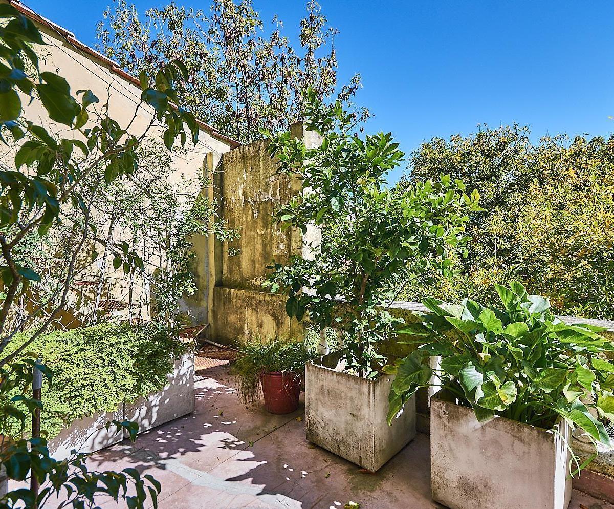 Venta * Chacarita * Casa en Esquina Sobre Lote Propio 1