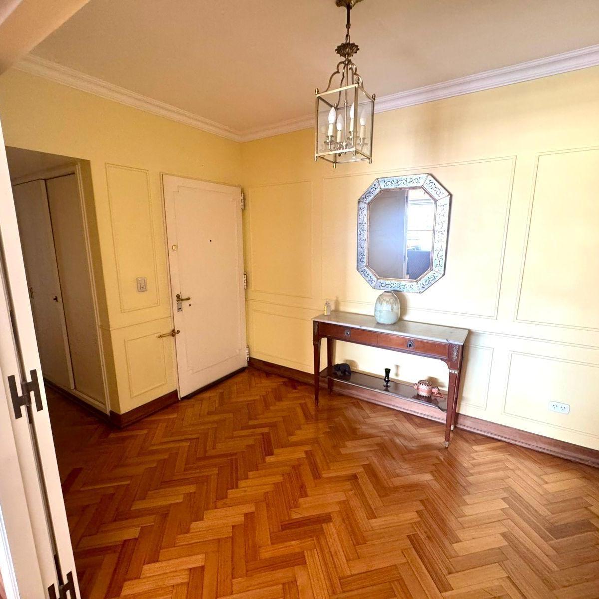 Departamento en Belgrano en Venta con Dos Cocheras 1