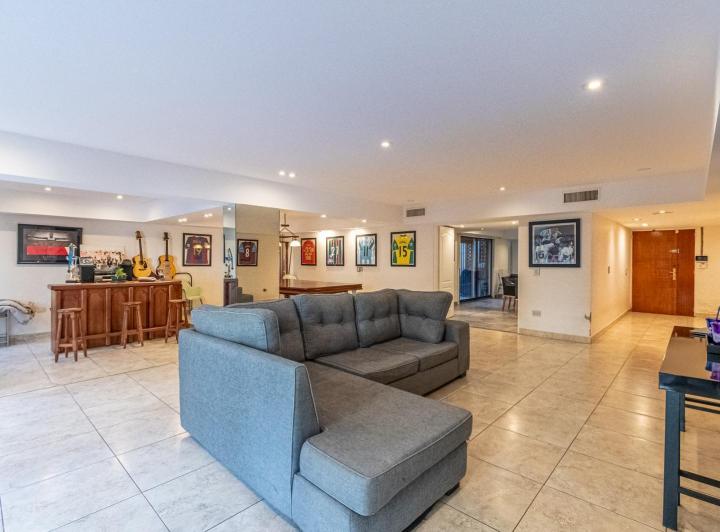Venta de Departamento 5 Ambientes en Villa Devoto