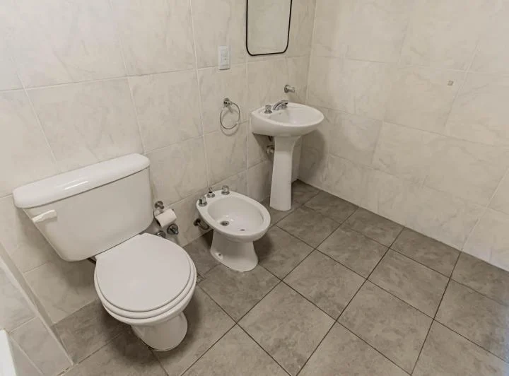 Departamento 2 amb   escritorio en duplex  cochera cubierta Parque Patricios Estación Buenos Aires 4