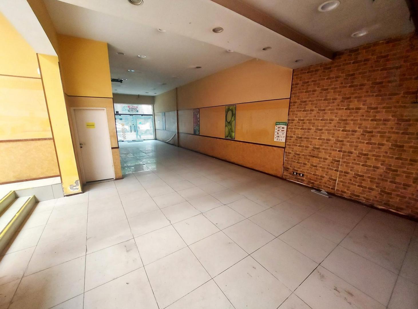 Venta local comercial Almagro