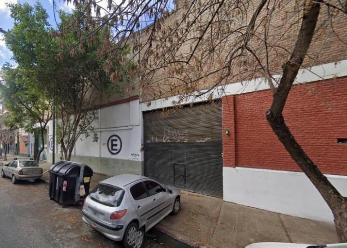 Depósito importante de Galpones - Oficinas- Doble salida Caballito