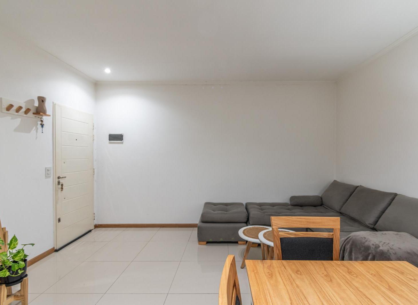 Foto de Venta Departamento 2 ambientes con terraza La Tablada primer piso por, imagen 1
