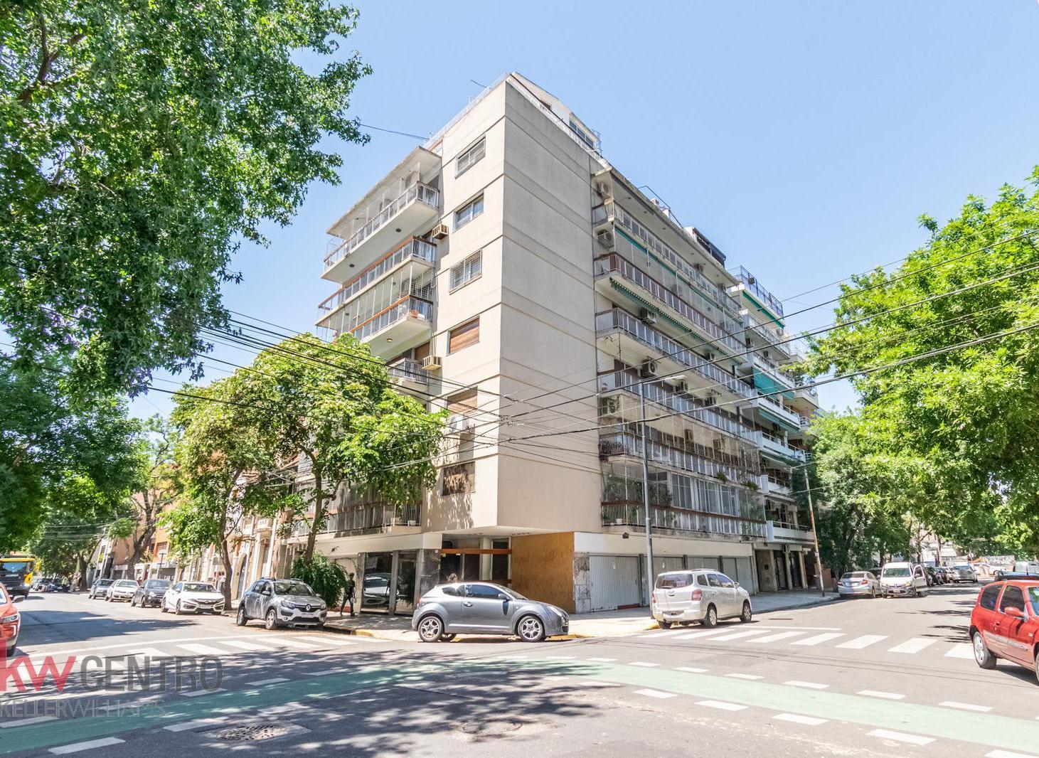 Venta Departamento 4 ambientes en Esquina - Belgrano - Balcón Terraza con Vista Abierta - Cochera