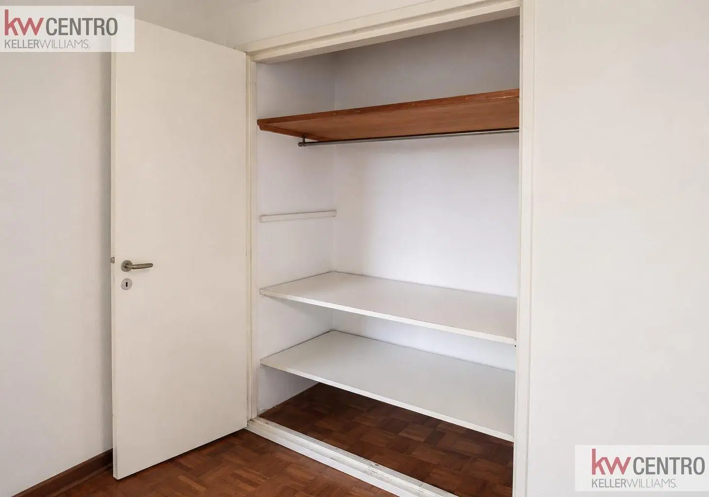 Departamento en venta en Coghlan 4