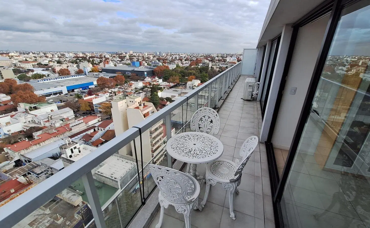 Venta Departamento en Villa Devoto Torre Devoto con  balcón y cochera piso alto 2