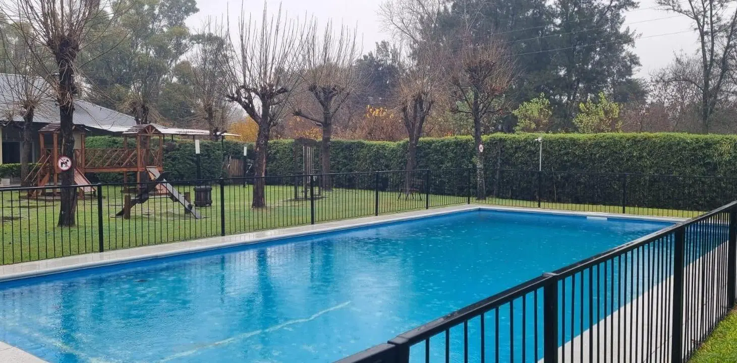 Departamento monoambiente con balcón y cochera en Barrio La Candela 8