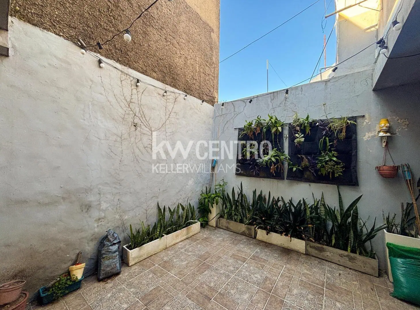 Venta Dúplex 3 ambientes en Villa Adelina con Patio, Terraza y Cochera 2