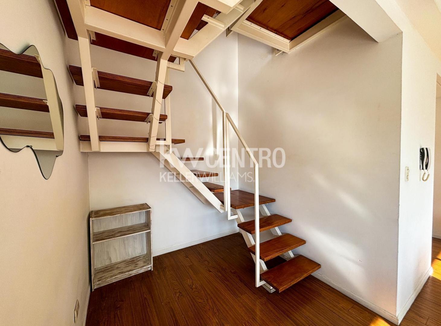 Foto de Departamento de 3 ambientes en Venta en Belgrano tipo Dúplex con Balcón, imagen 3