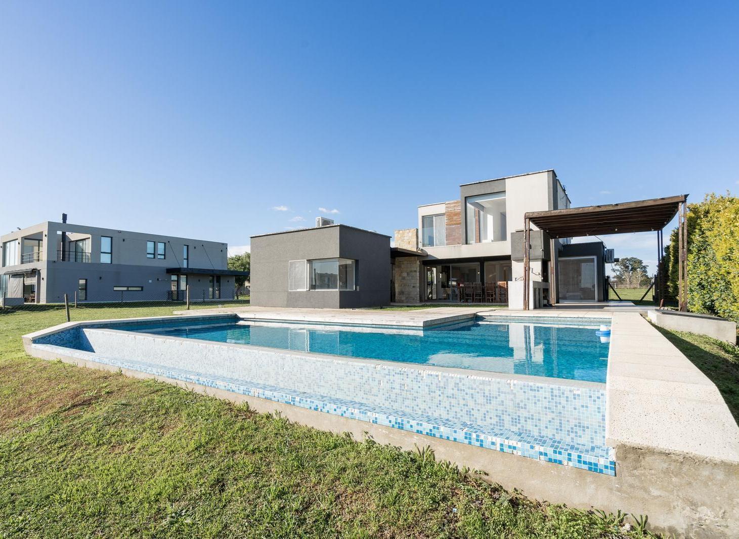 Foto de Casa en 5 Ambientes a la Laguna - San Sebastian, imagen 3