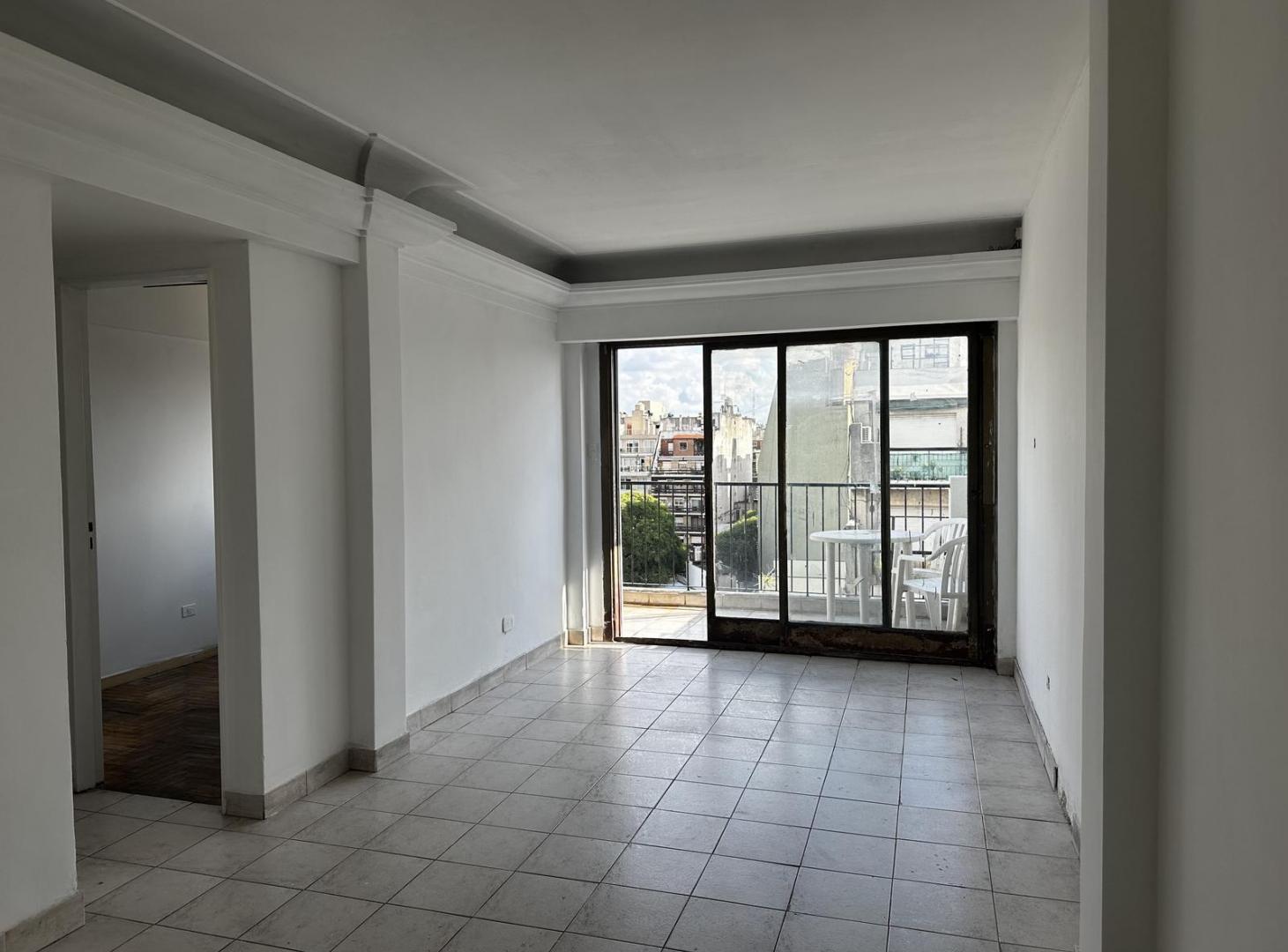 Foto de OPORTUNIDAD !!! * VILLA CRESPO * SEMIPISO 3 AMB con COCHERA y BALCON, imagen 5