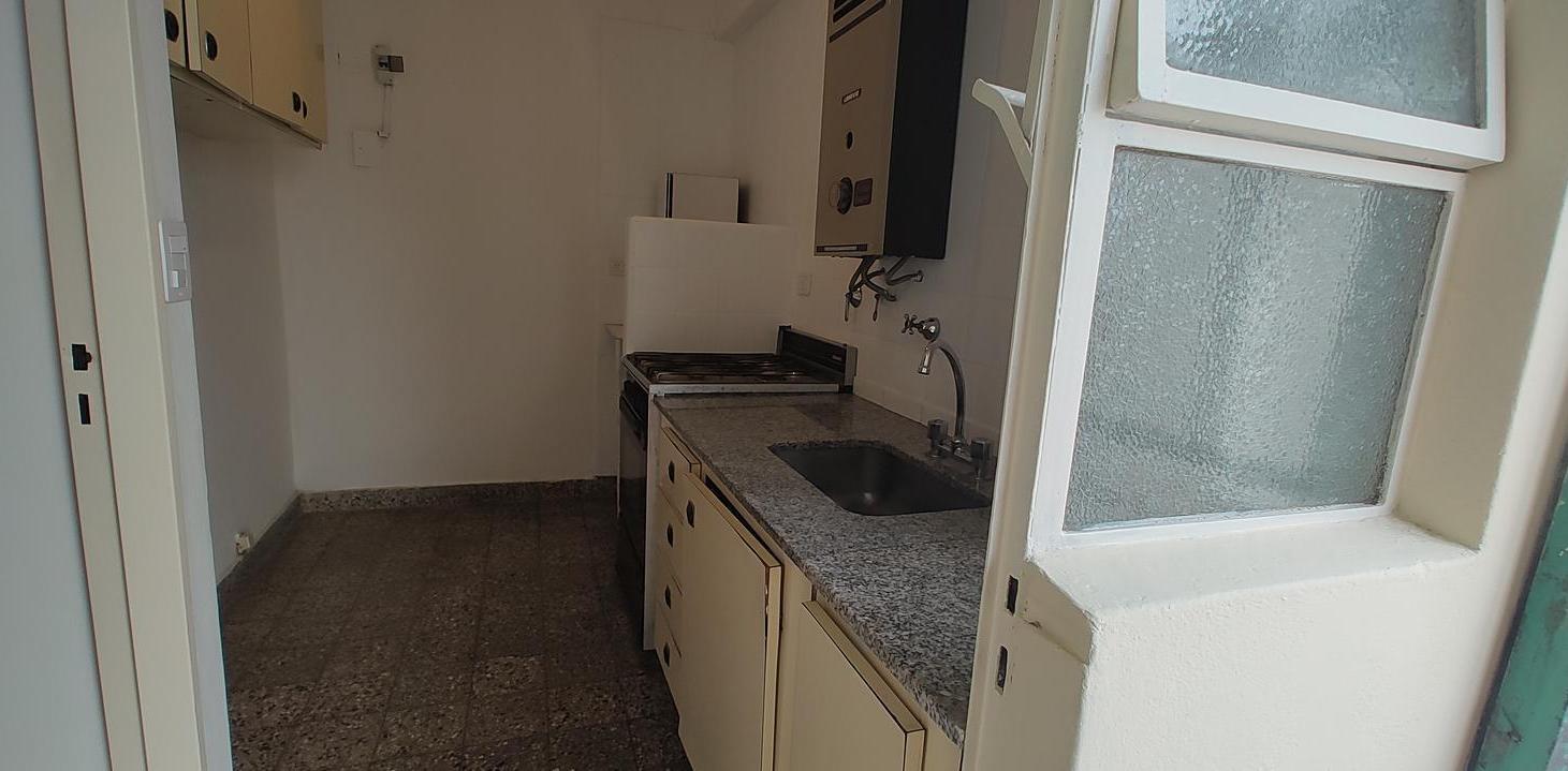 Foto de Venta monoambiente con balcón en Villa del Parque, imagen 5