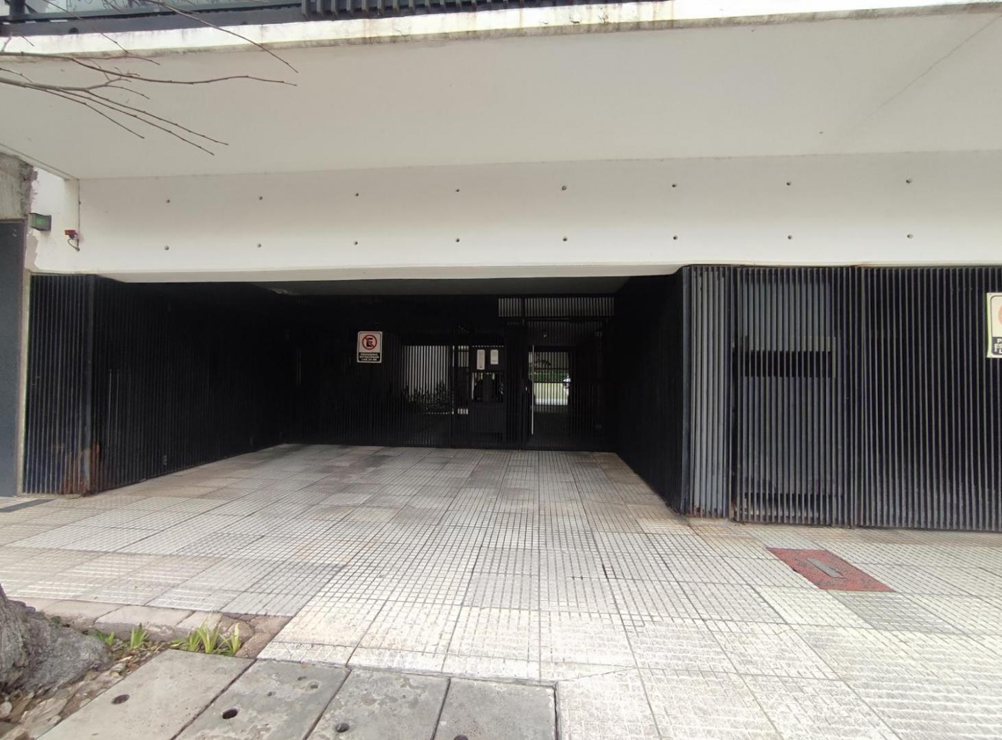 Foto de Venta Cochera de Planta Baja Mendoza 3268, imagen 1