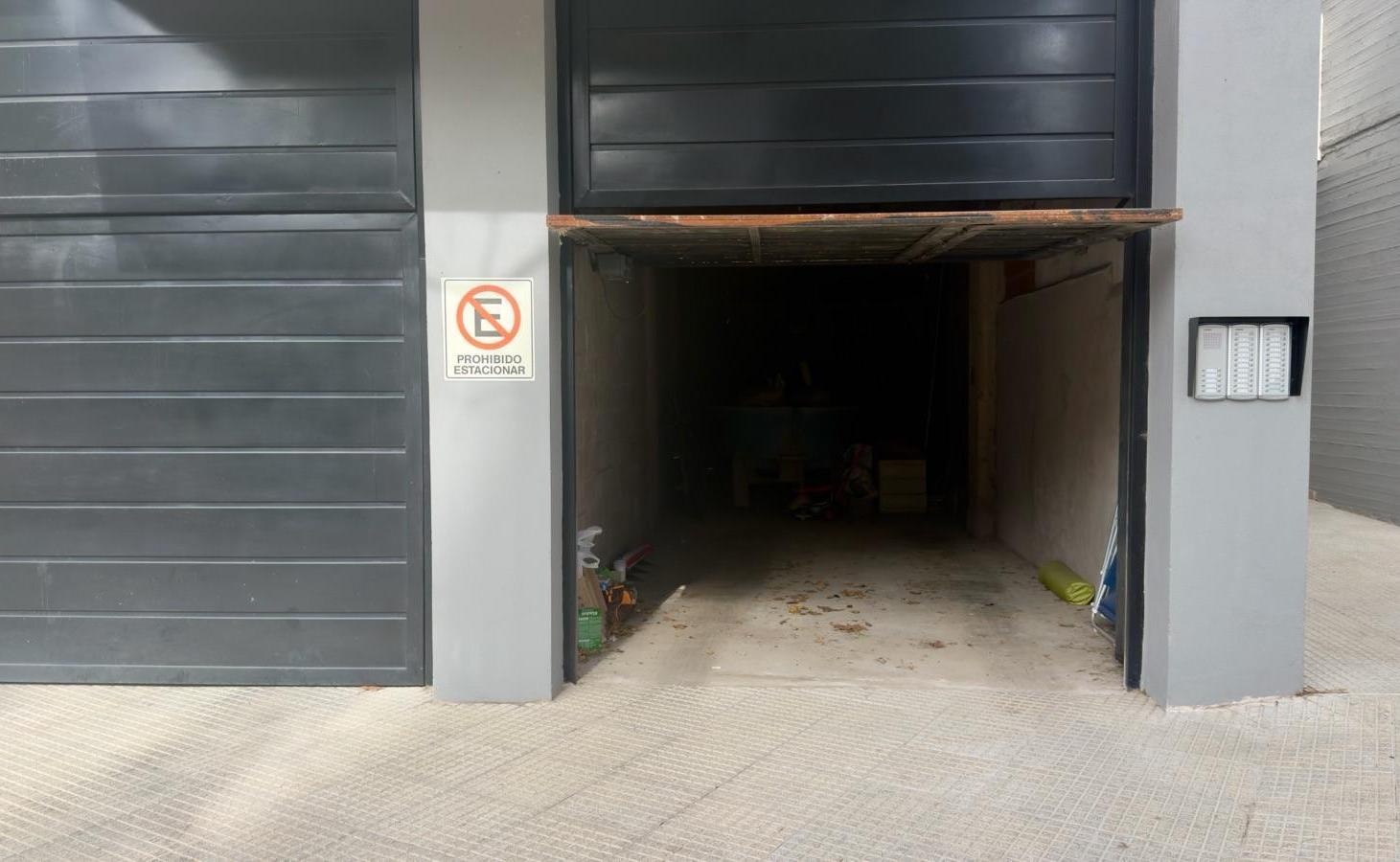 Foto de Cochera Doble y Privada al Frente en Villa Del Parque, imagen 3