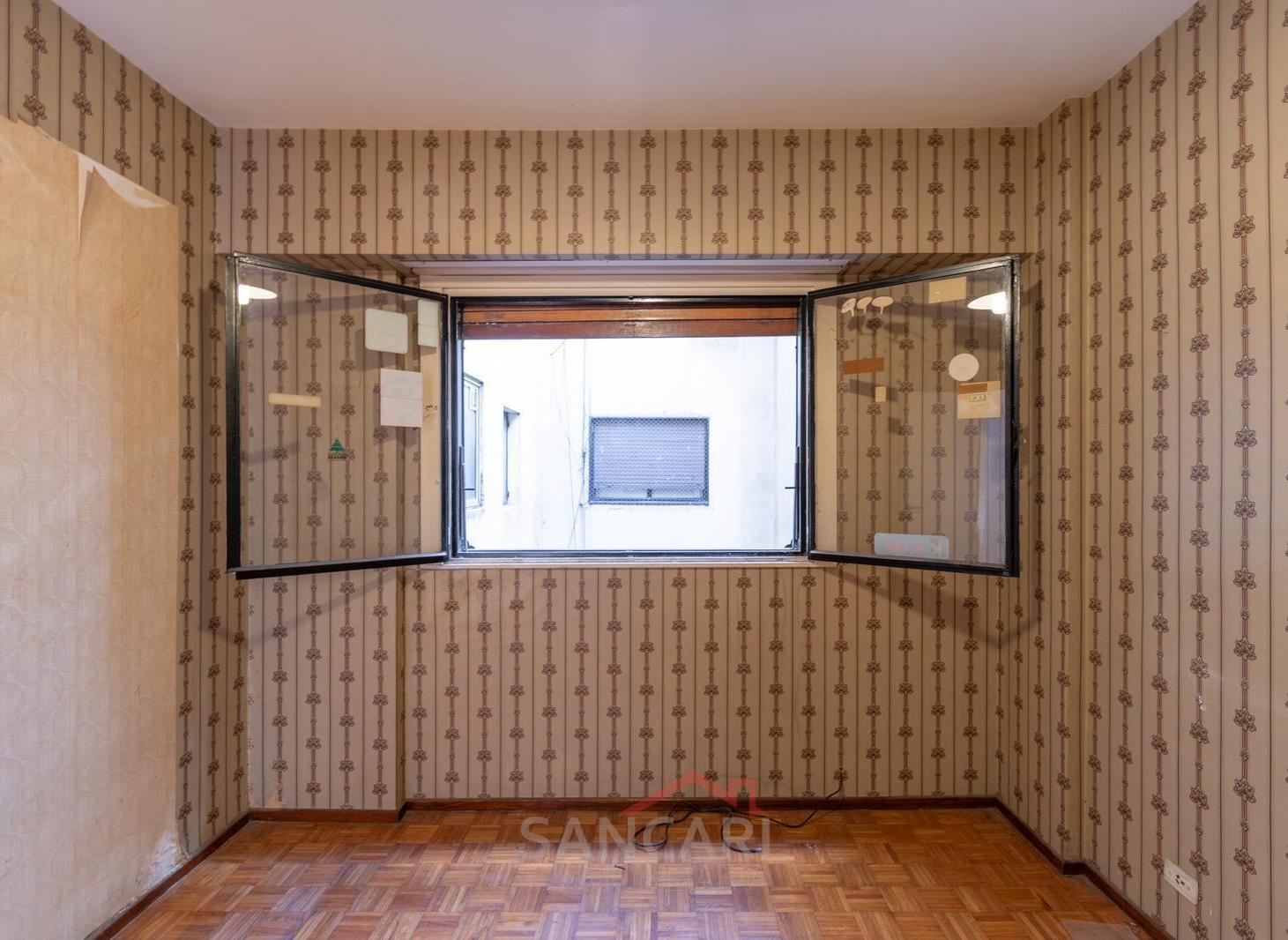 Foto de Departamento 4 ambientes con dependencia, cochera y baulera en Belgrano, imagen 5