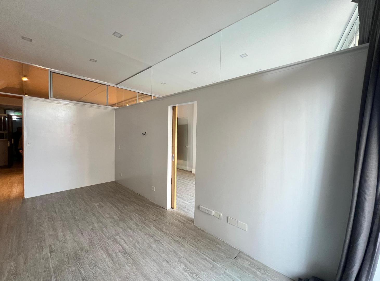 Foto de Oficina en El Edificio 'La Algodonera", Cocina Independiente, 2 Baños, imagen 1