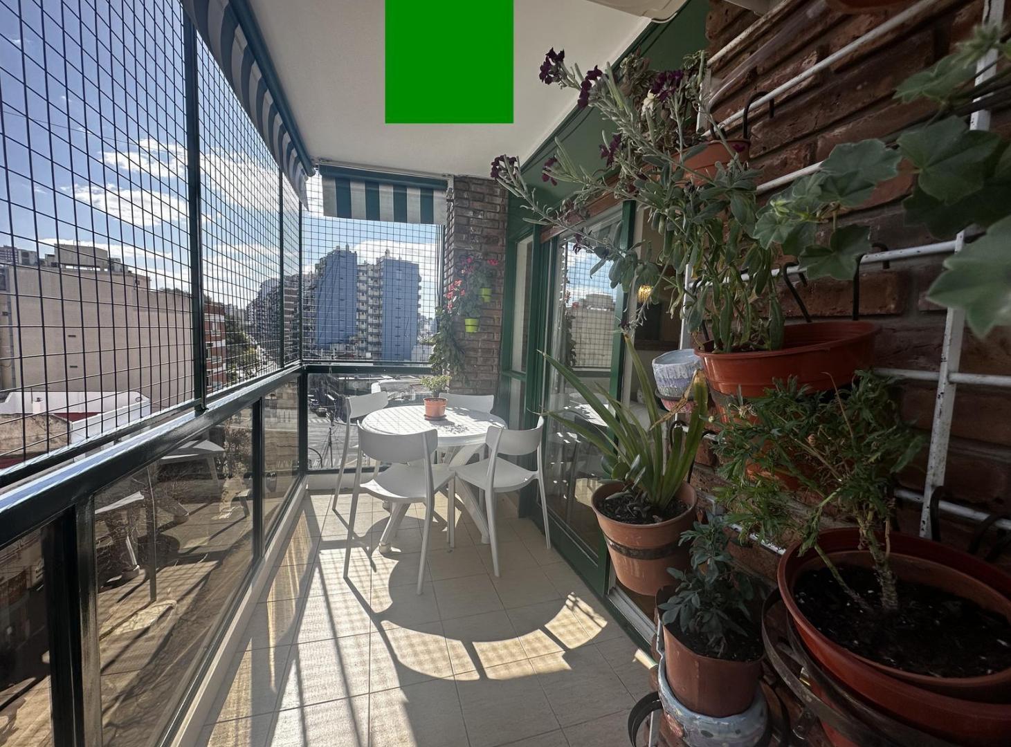Foto de VENTA * PARQUE CHACABUCO * DEPARTAMENTO 4 AMB + 2 COCHERAS, imagen 1