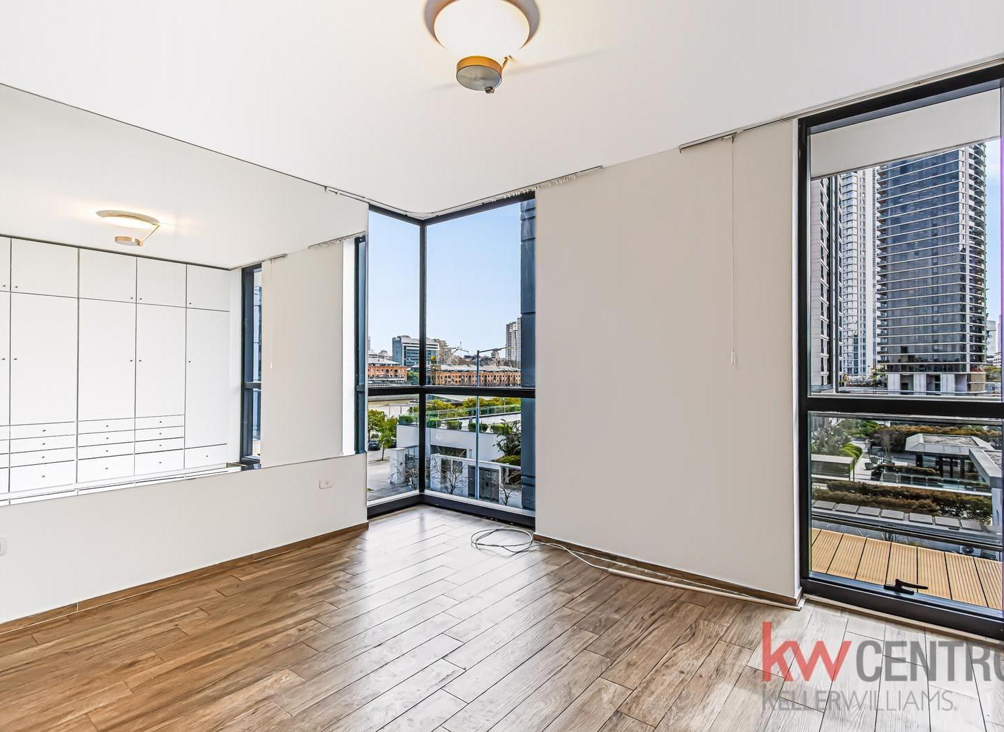 Foto de Departamento en Puerto Madero con 2 dormitorios y cochera en completo, imagen 3