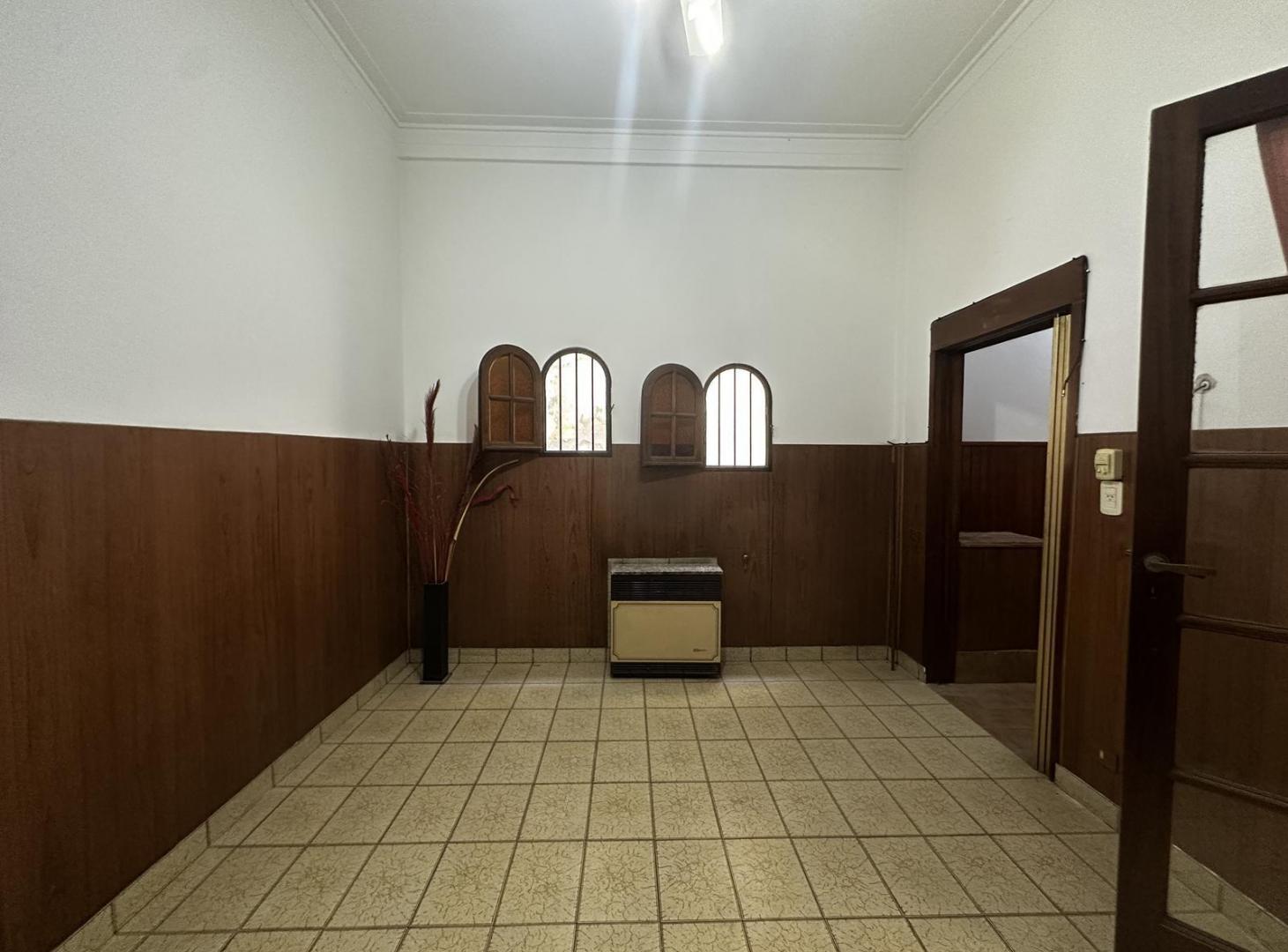 Foto de VENTA * BOEDO * PH 5 ambientes Patio techado Terraza con parrilla, imagen 2