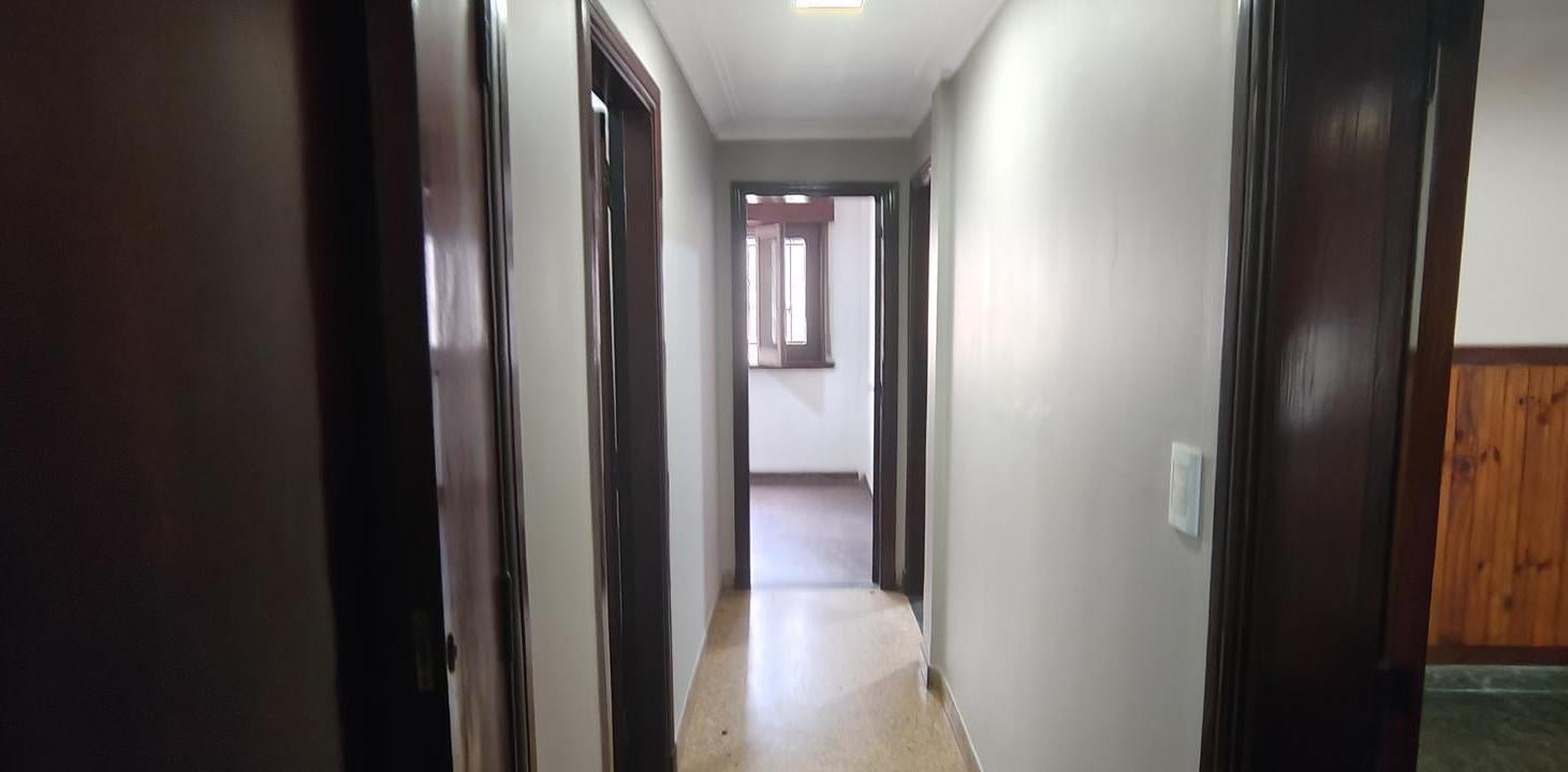 Foto de VENTA CASA 4 AMBIENTES BERNAL CON FONDO Y LOCAL, imagen 2