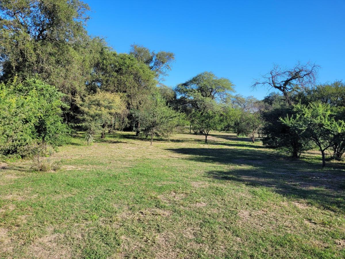 Terreno en Venta en Unquillo, La Adela - 457 m², Barrio con Guardia Privada 5