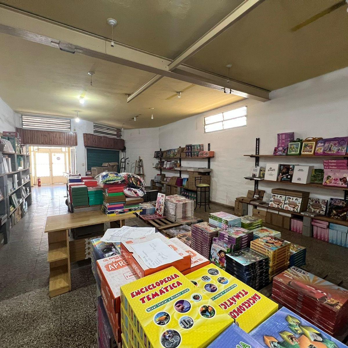 Venta Casa y Local Comercial Sobre Goycochea Ingreso Villa Allende Oportunidad 3