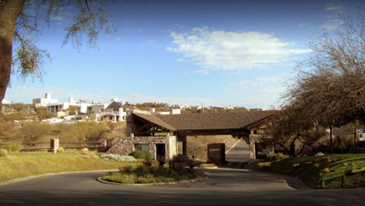 Venta de Lotes en Country Cinco Lomas