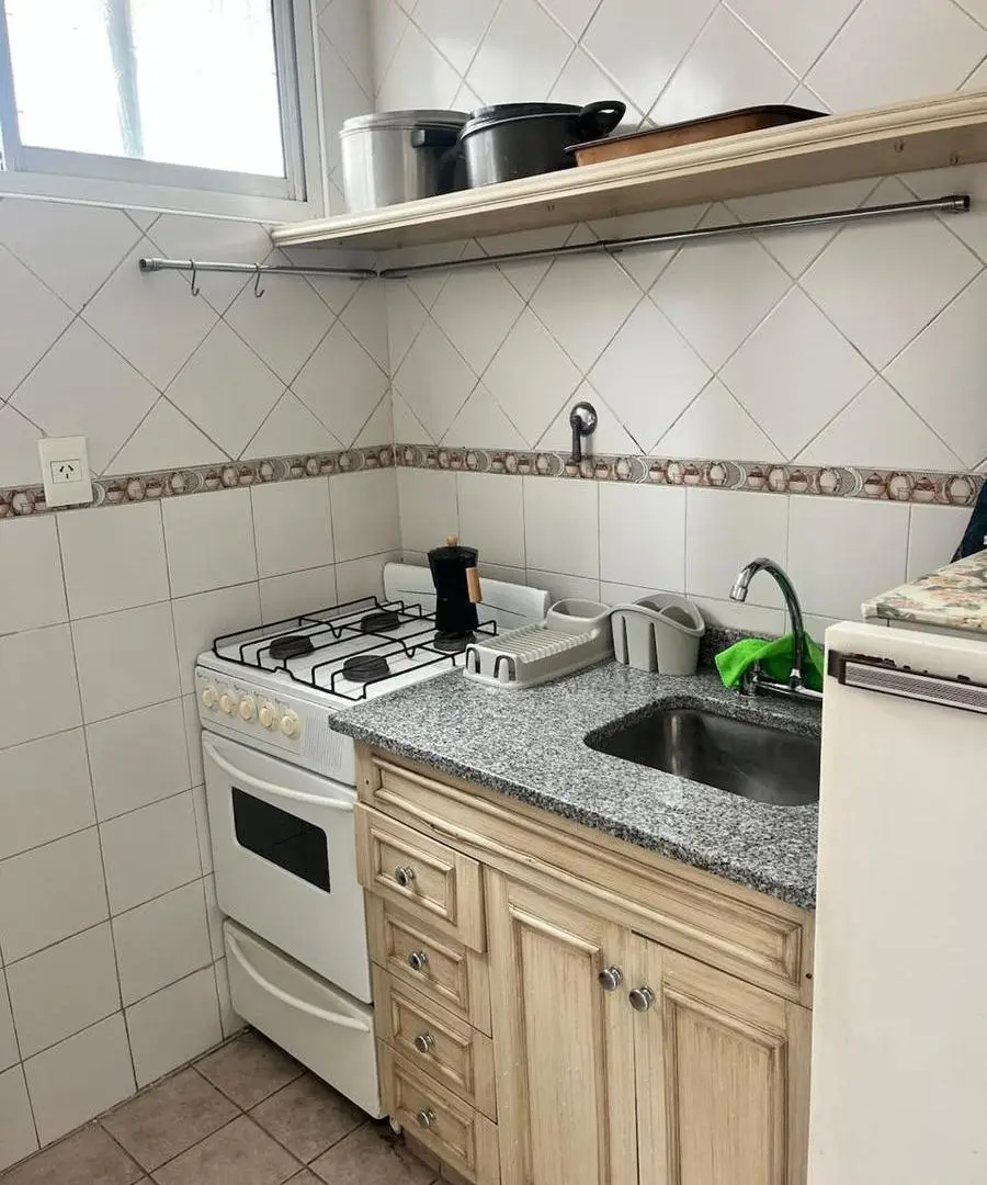 Departamento 2 AMB. EN ALQUILER TEMP.INV. 3